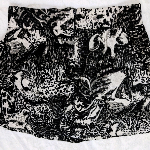 NWOT Sakura Animal Print Mini Skirt - Picture 2 of 7